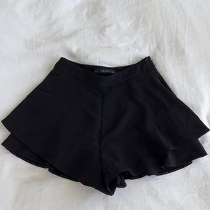 Zara ruffle shorts